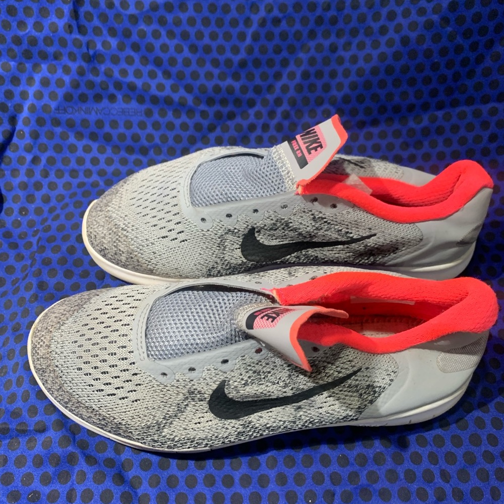 Fast ass Nike running shoes !!!!!!!